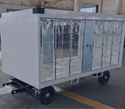 BAGGAGE CARTS & CARGO DOLLIES